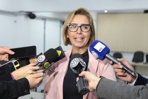 Vereadora Mara Boca Aberta escapa de cassação em Londrina