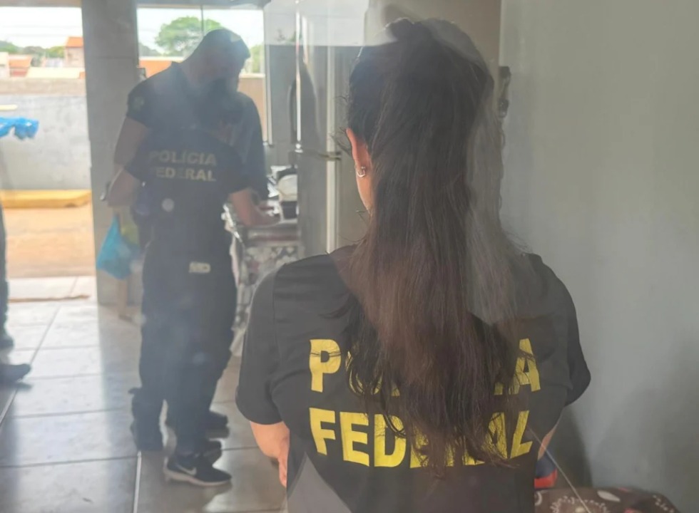 Homem é preso por armazenar conteúdo de exploração sexual infantil no Paraná