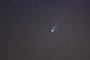 Cometa Lemmon atinge brilho máximo e pode ser visto no céu do Brasil