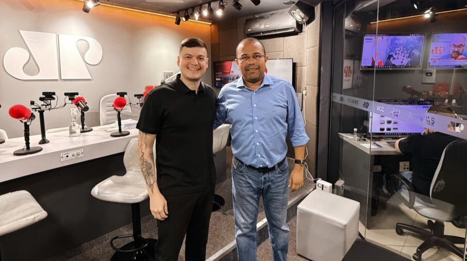 Jovem Pan Maringá fecha parceria com a Publiz para impulsionar inovação e fortalecer sua presença digital