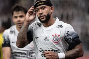Memphis domina e volta ao Corinthians só atrás de Haaland na Europa