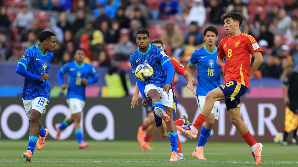 Seleção vive loucura de fãs e volta a se sentir respeitada na Coreia do Sul