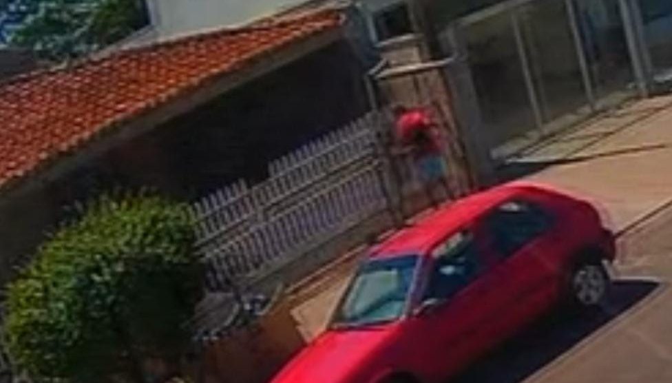 Suposto incêndio criminoso em Maringá: Homem que teve 80% do corpo queimado morre no hospital