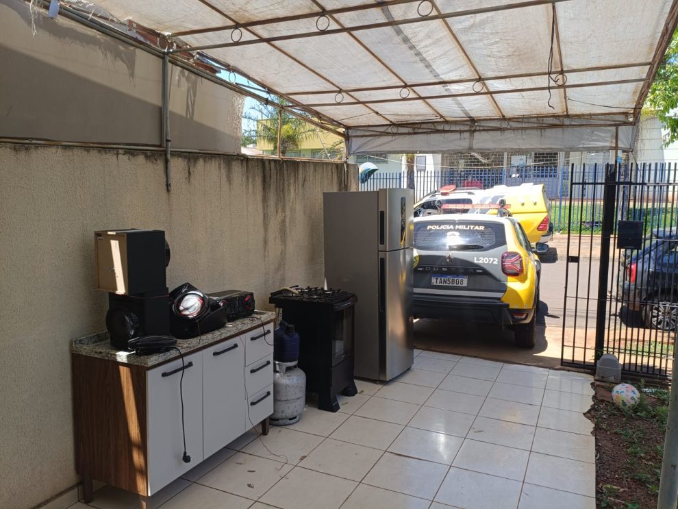 Homem é preso após comprar eletrodomésticos que foram furtados da casa da vizinha, em Sarandi