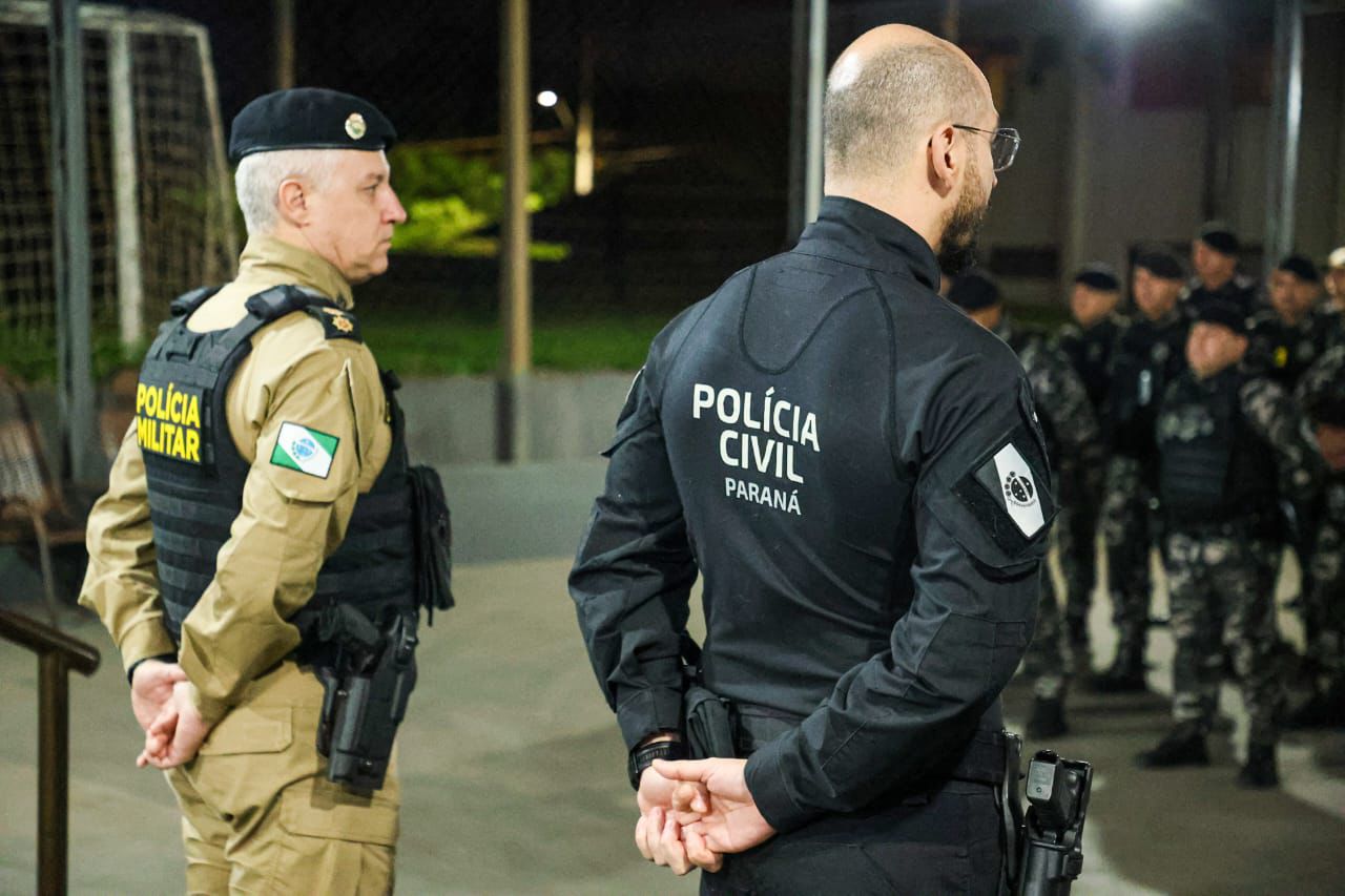 Polícias do Paraná cumprem 109 mandados contra organização que movimentava 1,5 tonelada de drogas por mês