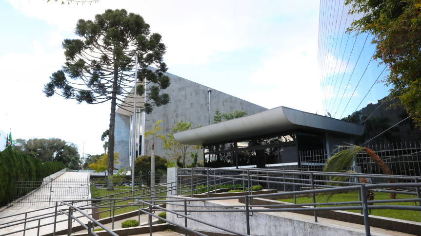 Orçamento 2026: Assembleia do Paraná abre canal para receber sugestões da população
