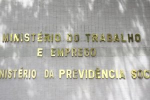Prazo para contestar descontos indevidos do INSS termina em 14 de novembro
