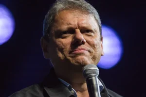 Tarcísio diz não se opor a prisão perpétua no Brasil