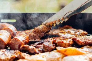 Centro Pop recebe almoço de Natal para pessoas em situação de rua nesta segunda-feira (22)