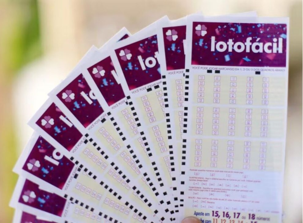 Cinco sortudos acertam as 15 dezenas e dividem prêmio da Lotofácil 3556