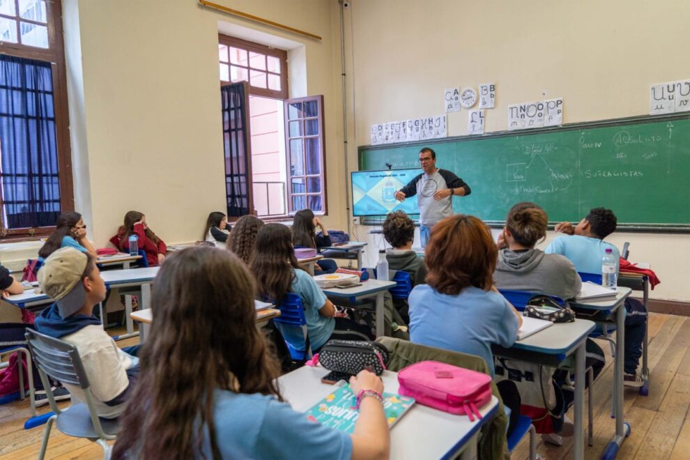 Domingo (14) é o último dia para matrículas na Rede Estadual de Ensino do Paraná