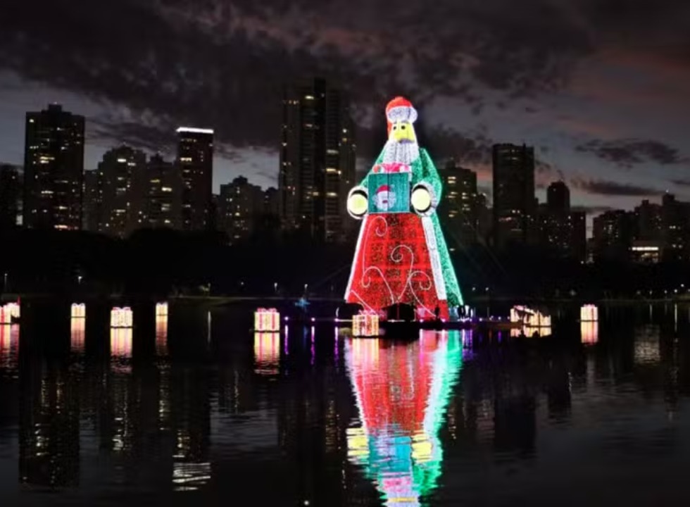 Maior Papai Noel do mundo é de Londrina, aponta Guinness World Records