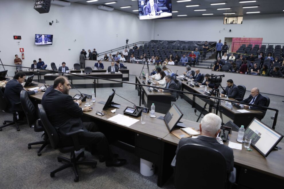 Por 18 votos, Câmara de Maringá aprova isenção de IPTU para terreno da Cocamar por 10 anos