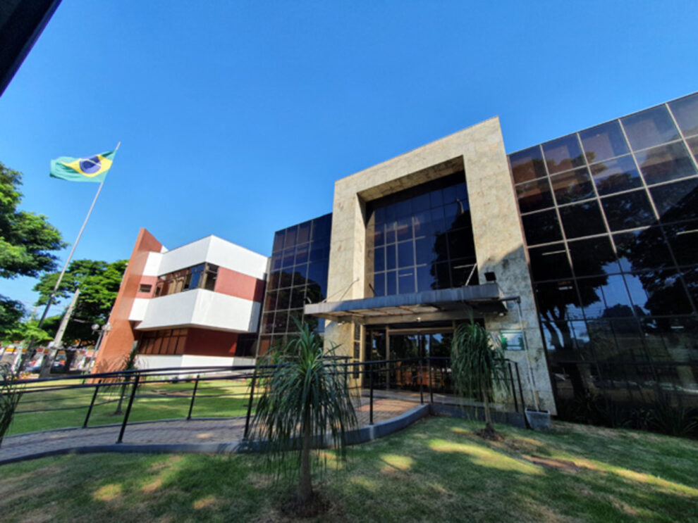 Prefeitura de Maringá envia à Câmara projeto para a criação de 158 cargos efetivos
