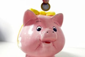 Saques em poupança superam depósitos em novembro e acumulado do ano cai R$ 90,9 bilhões