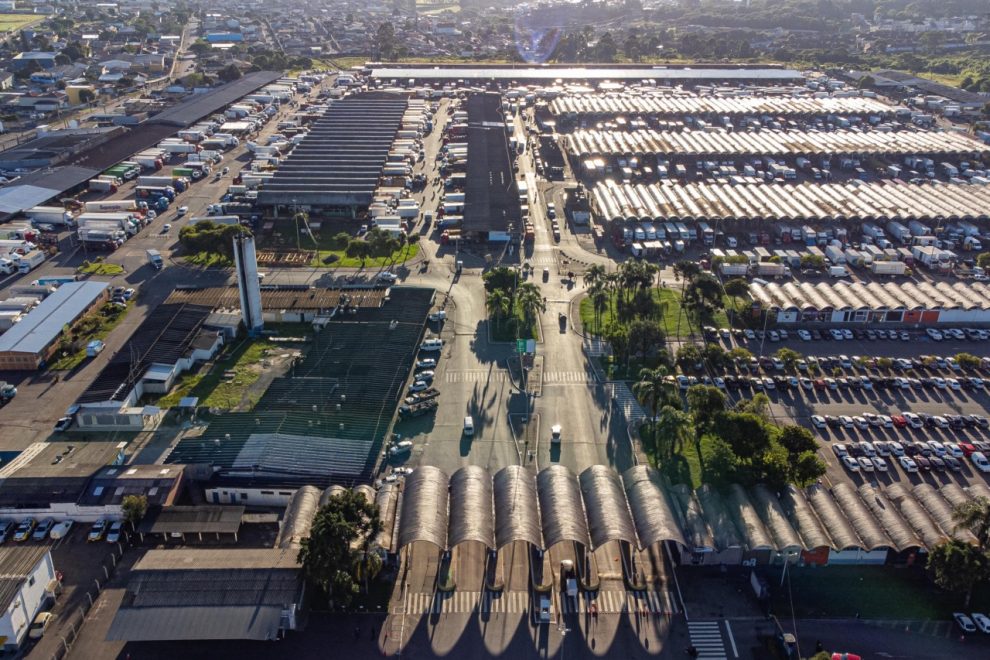Veja como fica o funcionamento da Ceasa de Maringá durante o Natal e o Ano Novo