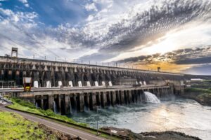 Itaipu repassa R$ 1,3 bilhão em royalties ao Brasil em 2025