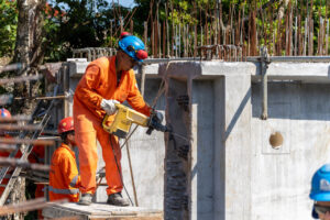 Paraná define novo piso salarial estadual com valores de até R$ 2,4 mil para 2026