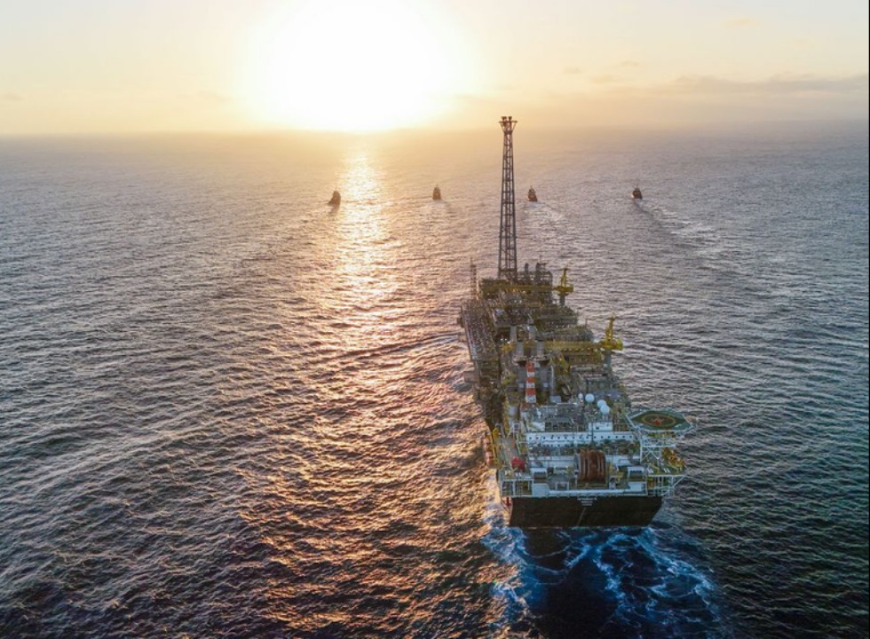 Petrobras registra produção recorde de petróleo e gás em 2025