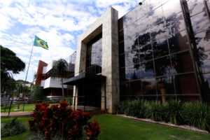 Empresa de São Paulo vence licitação para fornecimento de "Vale-Cultura" para servidores da Câmara de Maringá