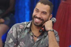 Gil do Vigor flerta com Breno após eliminação
