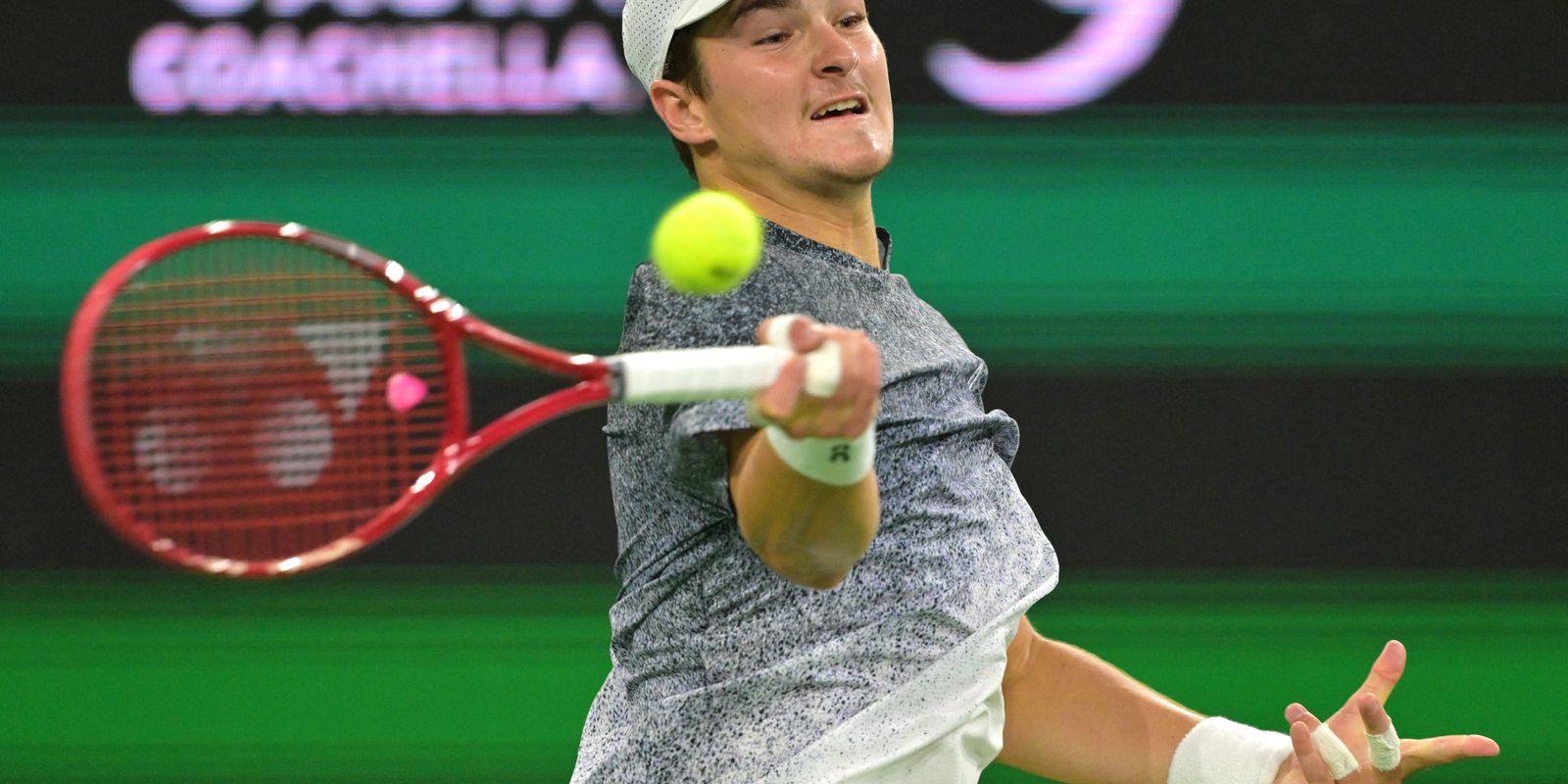 João Fonseca deixa Indian Wells mais confiante, após embate com Sinner