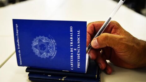 Paraná abre 18.306 vagas de emprego com carteira assinada em janeiro de 2026