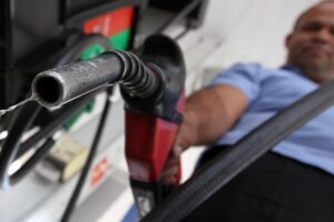 Preço da gasolina sobe R$ 0,40 em uma semana em Maringá; Procon irá notificar distribuidoras
