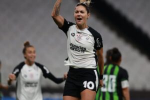 Sob o comando de Gabi Zanotti, Corinthians goleia América-MG