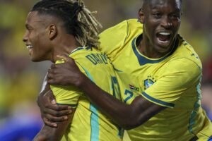 Brasil derrota Croácia em último jogo antes da convocação para a Copa