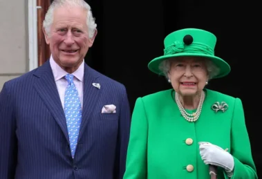 Em homenagem afetuosa, Charles III relembra os 100 anos de Elizabeth II