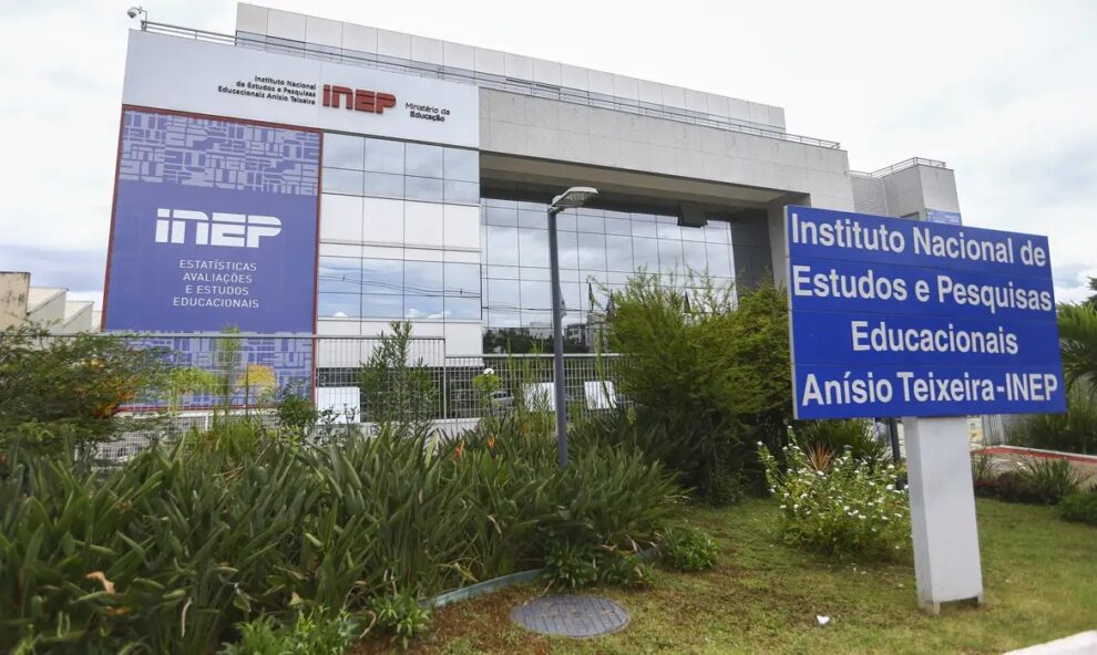 MEC prorroga prazo para pedir isenção da taxa de inscrição