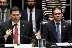 Motta e Alcolumbre são vistos de forma negativa por mais de 80%, diz pesquisa