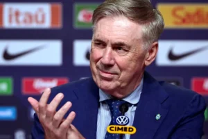 Ancelotti diz que não cortará Neymar e vê lesão como 'pequeno problema'