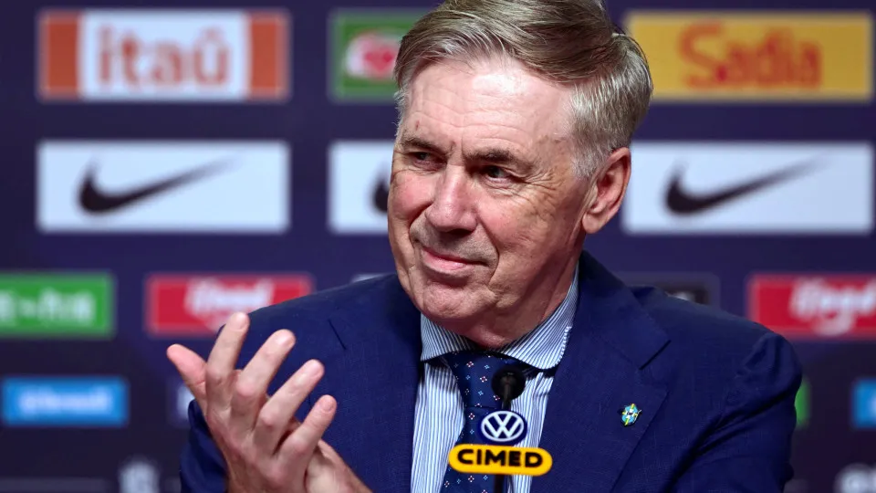 Ancelotti diz que não cortará Neymar e vê lesão como 'pequeno problema'