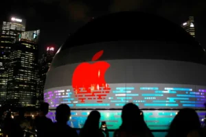 Apple libera iOS 26.5 com novidades e mais de 50 correções de falhas