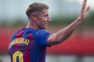 Oficial: Lewandowski confirma saída do Barcelona com mensagem emocionante