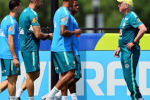 Ainda sem Raphinha, Brasil inicia preparação para as oitavas de final