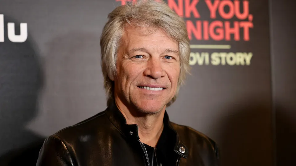 Bon Jovi é 'completamente obcecado' pela neta, revela Millie Bobby Brown