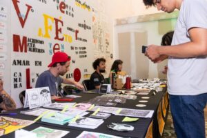 Evento de Zines promove segunda edição com feira, oficinas e debates sobre publicações independentes