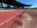 Um mês após questionamentos, pista de atletismo do Willie Davids continua sem previsão de reforma