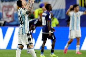 Argentina passa sufoco, mas encerra "conto de fadas" de Cabo Verde