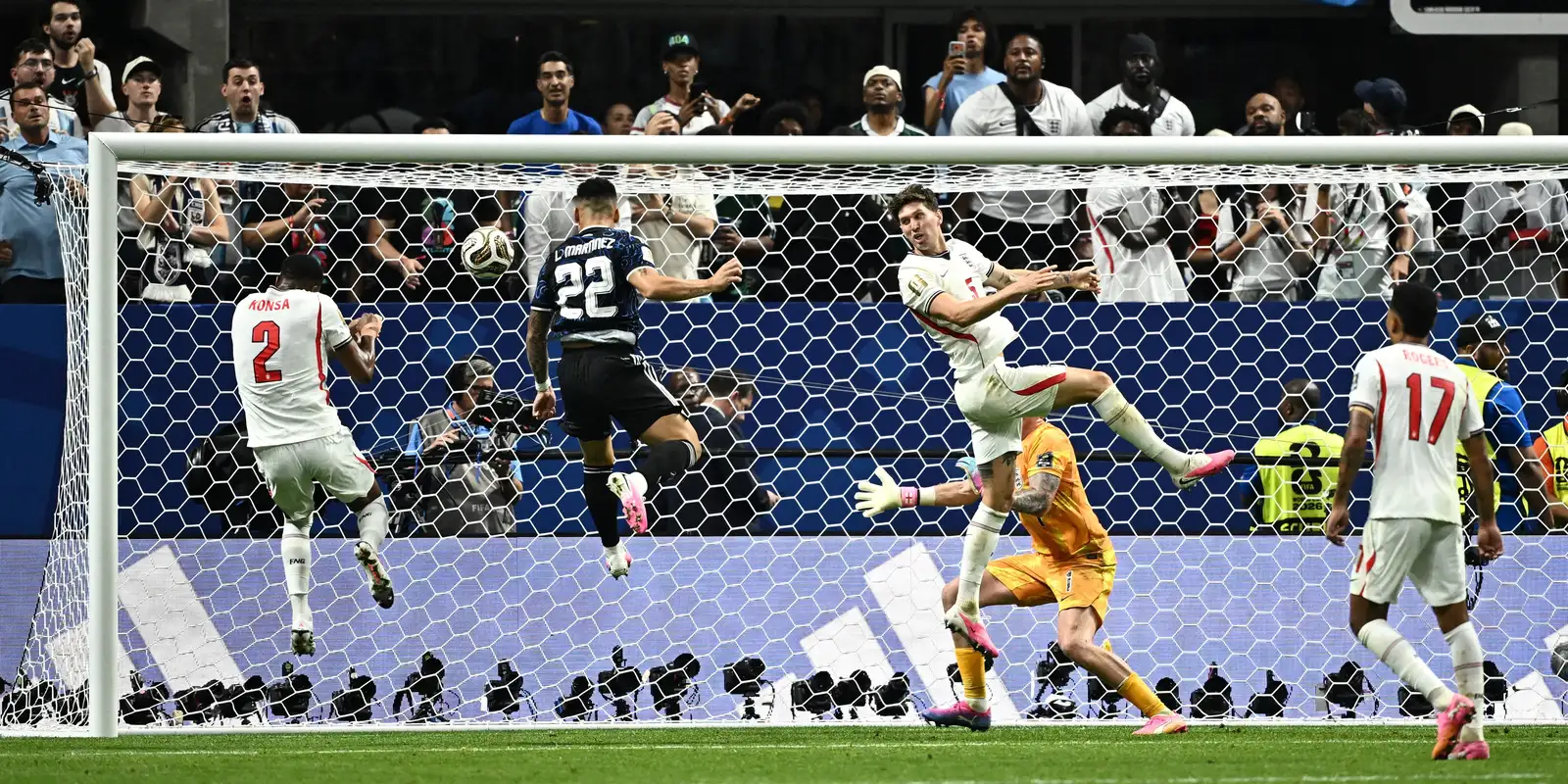 Com outra virada incrível, Argentina despacha Inglaterra e vai à final