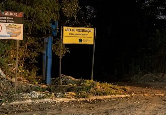 Moradora-de-Sarandi-na-regiao-de-Maringa-Alana-e-mae-de-tres-criancas-de-3-5-e-7-anos-e-trabalha-como-motorista-de-aplicativo-ha-cerca-de-quatro-meses.-2.jpg