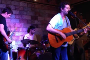 Marcelo Callado faz show e discotecagem gratuitos em Maringá neste fim de semana