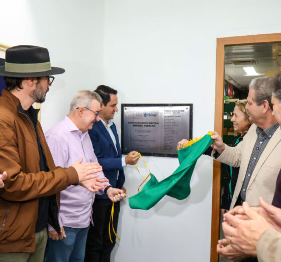 Maringá inaugura fundo com cerca de 300 mil documentos eleitorais históricos no Calil Haddad