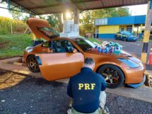 PRF apreende celulares e medicamentos emagrecedores escondidos em compartimento oculto na BR-277, em Céu Azul (PR)